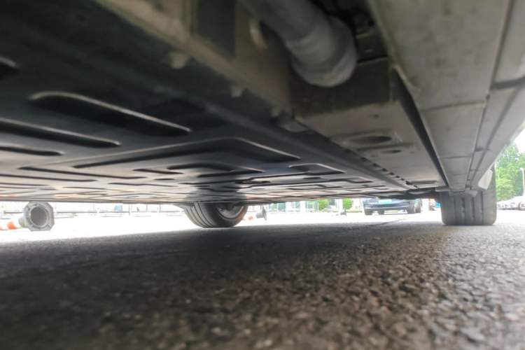Used Nio ET5 2024 75 kWh Chassis Front Left