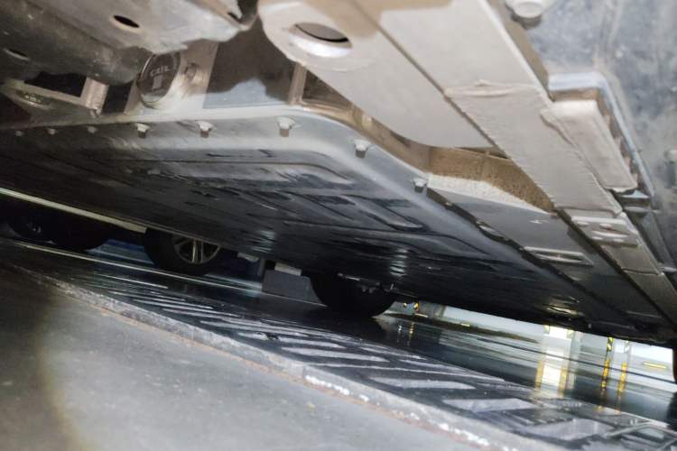 Used Nio ET5 2024 75 kWh Chassis Rear Right