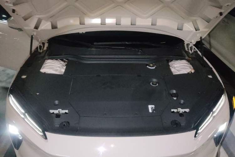 Used Nio ET5 2024 75 kWh Engine Bay