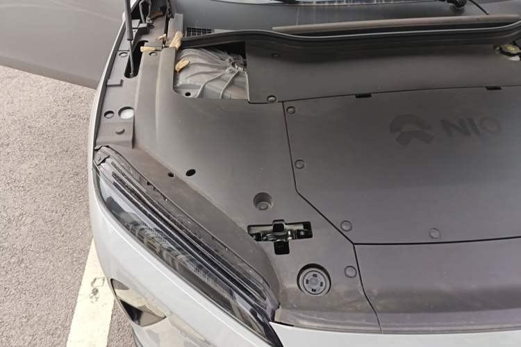 Used Nio ET5 2024 75 kWh Engine Bay Right