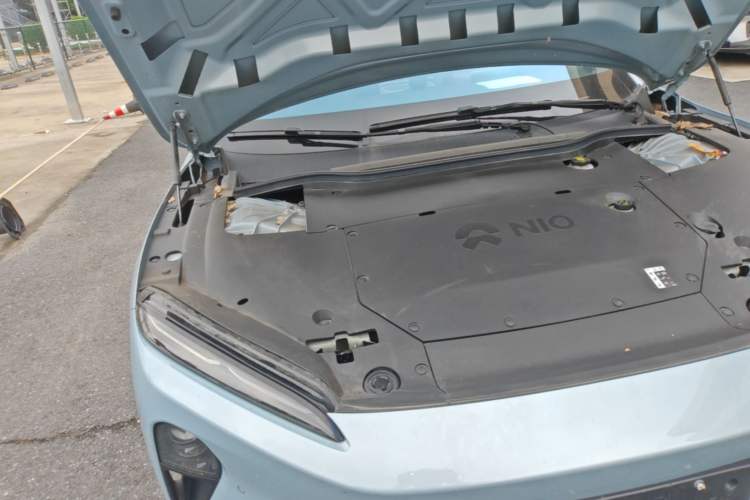 Used Nio ET5 2024 75 kWh Engine Bay Right
