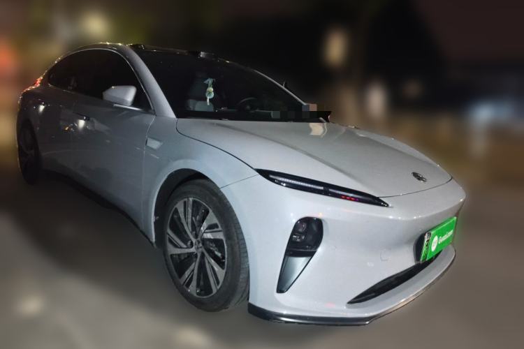Used Nio ET5 2024 75 kWh Front Right 45 Deg