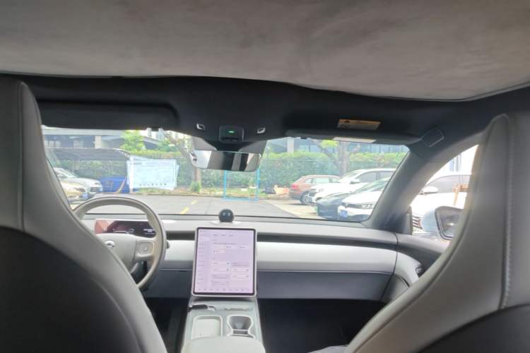 Used Nio ET5 2024 75 kWh Headliner