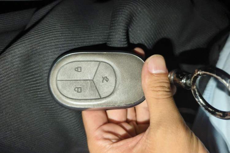 Used Nio ET5 2024 75 kWh Vehicle Key
