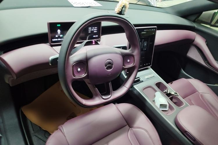 Used Nio ET5 2024 75 kWh Center Console
