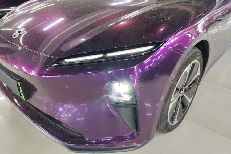 Used Nio ET5 2024 75 kWh Left Front Headlight