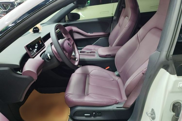 Used Nio ET5 2024 75 kWh Left Front Seat