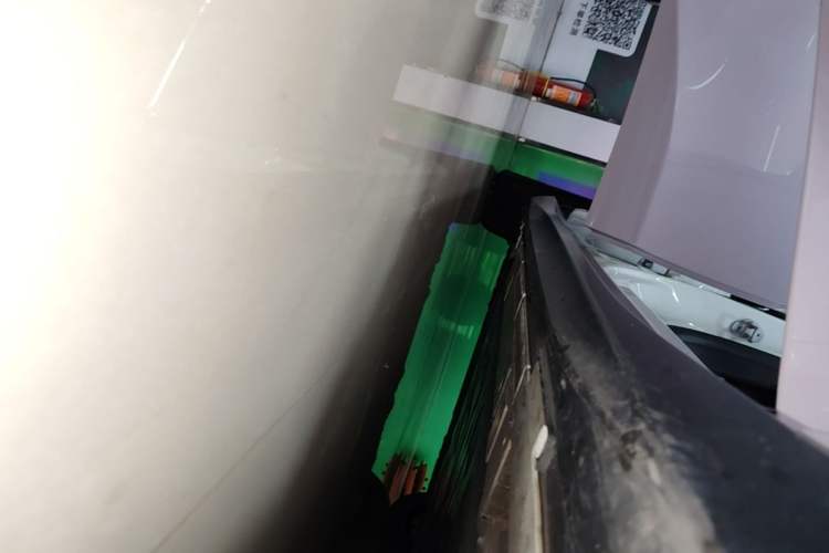 Used Nio ET5 2024 75 kWh Right Side Sill