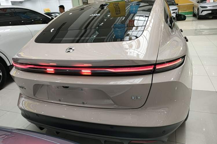 Used Nio ET5 2024 75 kWh Rear