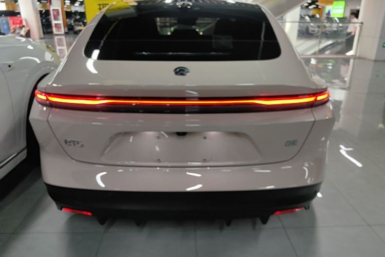 Used Nio ET5 2024 75 kWh Rear