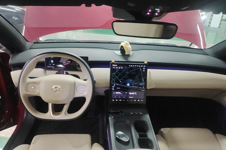 Used Nio ET5 2024 75 kWh Center Console