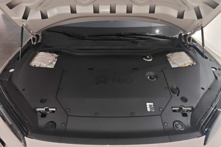 Used Nio ET5 2024 75 kWh Engine Bay