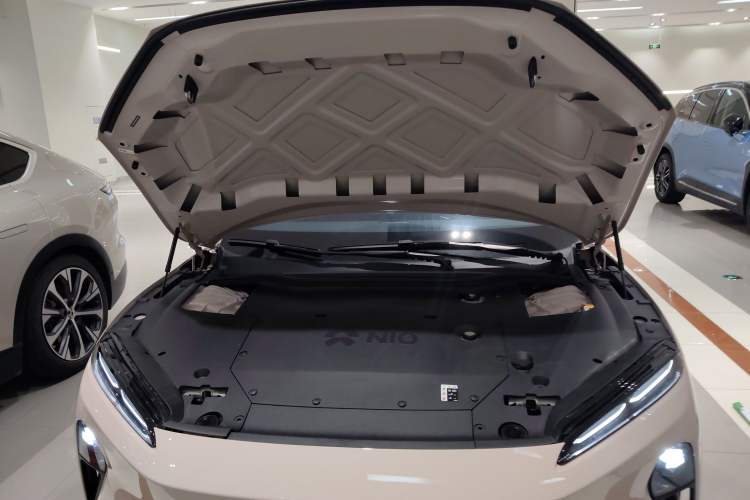 Used Nio ET5 2024 75 kWh Engine Bay