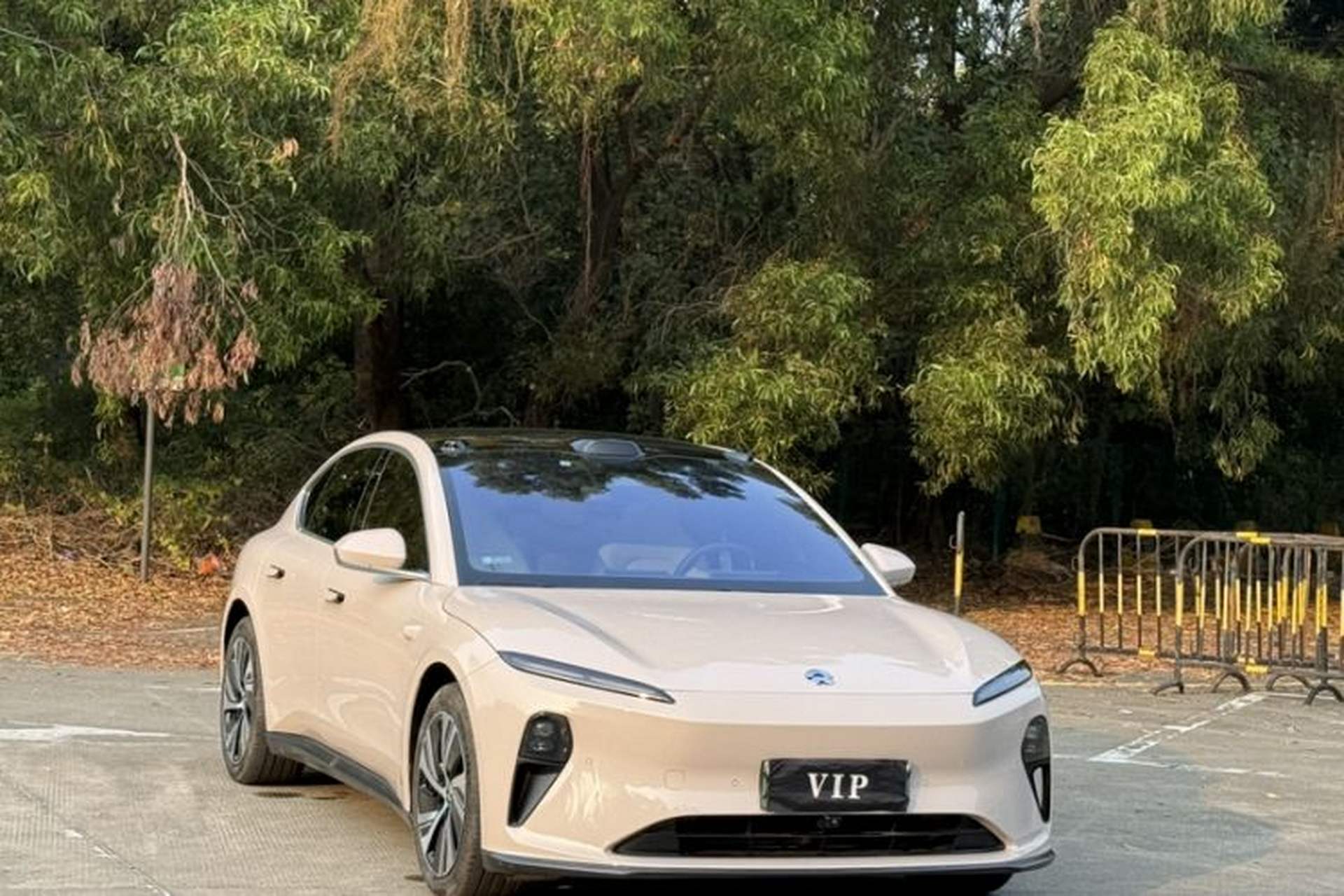 Used Nio ET5 2024 75 kWh Exterior 8