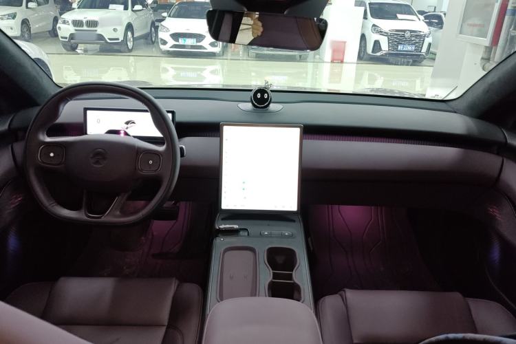 Used Nio ET5 2024 75 kWh Interior 2