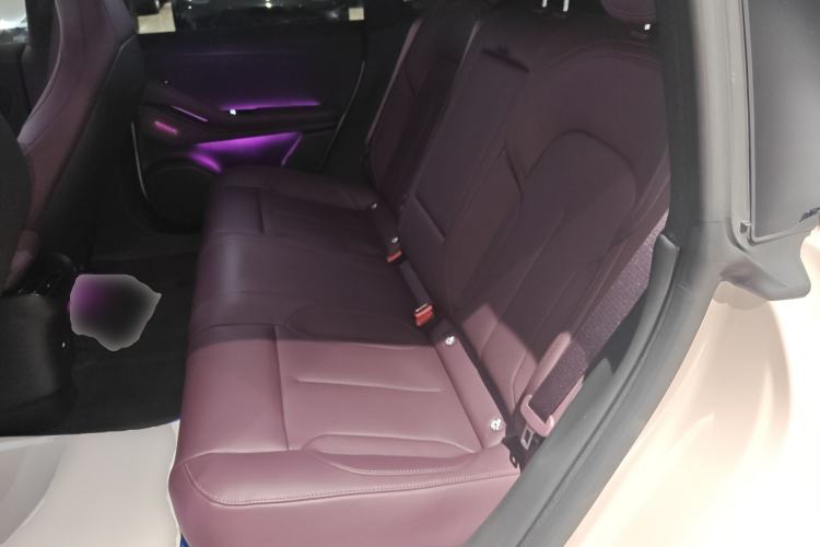 Used Nio ET5 2024 75 kWh Interior 4
