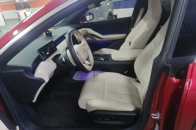 Used Nio ET5 2024 75 kWh Left Front Seat