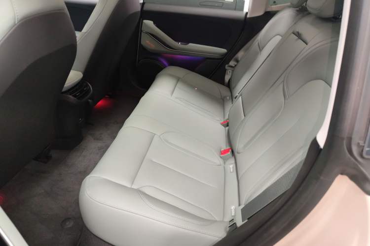 Used Nio ET5 2024 75 kWh Left Rear Seat