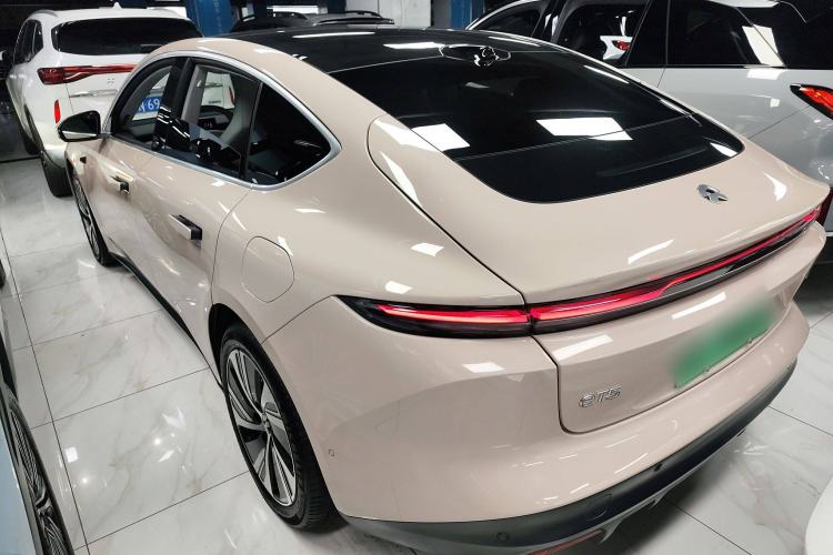 Used Nio ET5 2024 75 kWh Left Side