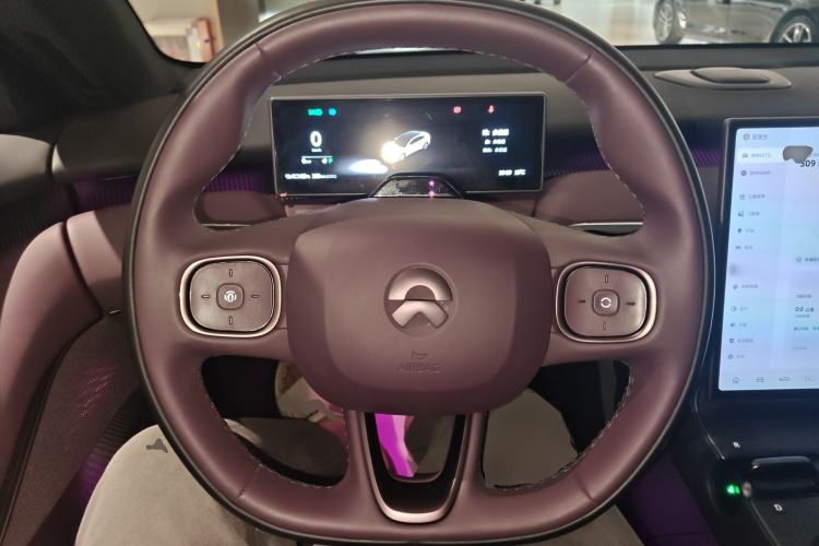 Used Nio ET5 2024 75 kWh Steering Wheel