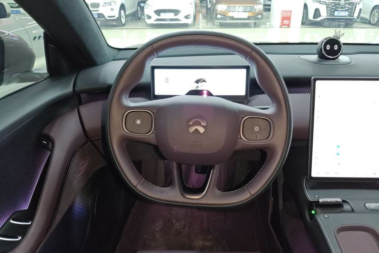 Used Nio ET5 2024 75 kWh Steering Wheel