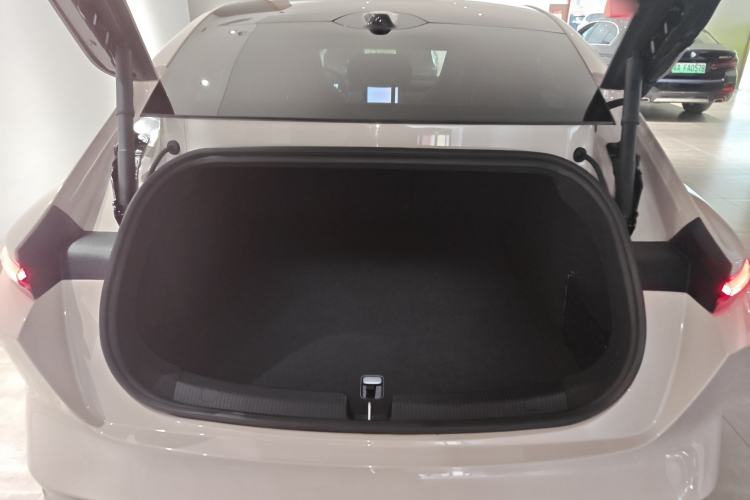 Used Nio ET5 2024 75 kWh Trunk