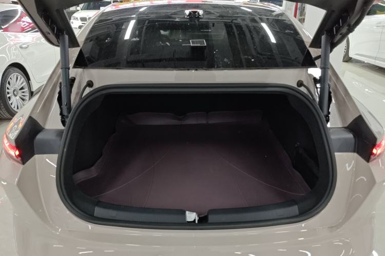 Used Nio ET5 2024 75 kWh Trunk
