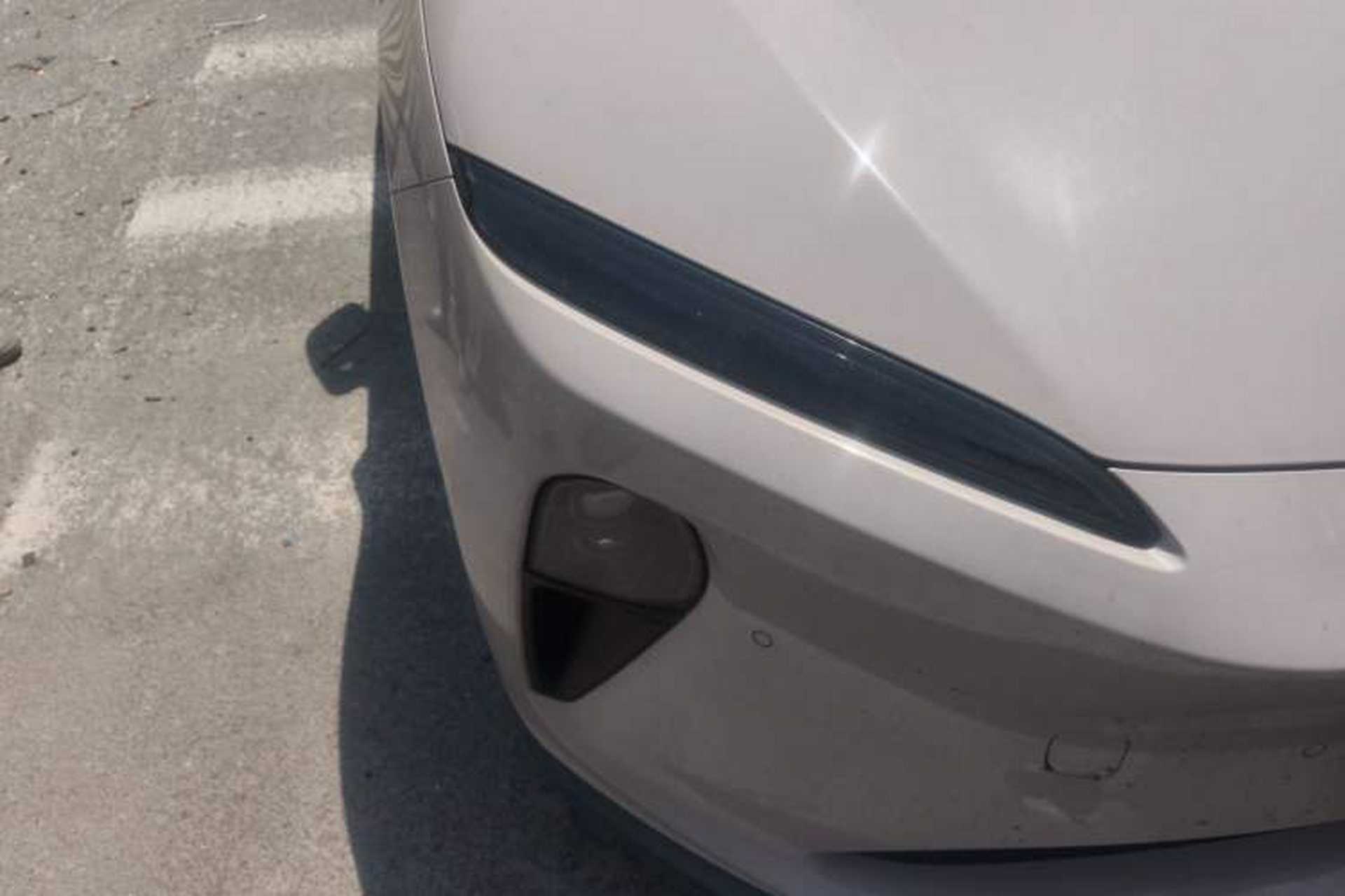 Used Nio ET5 2024 75 kWh Right Front Headlight