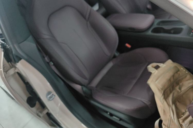 Used Nio ET5 2024 75 kWh Right Front Seat