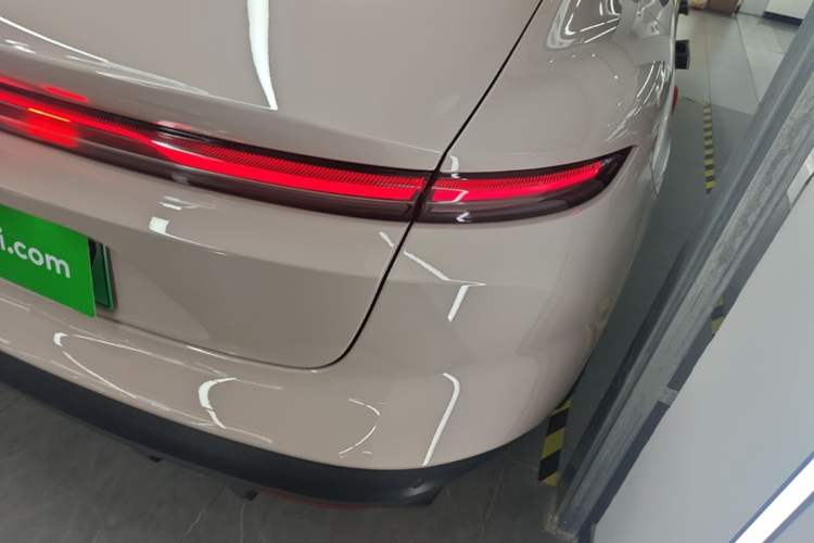 Used Nio ET5 2024 75 kWh Right Rear Taillight