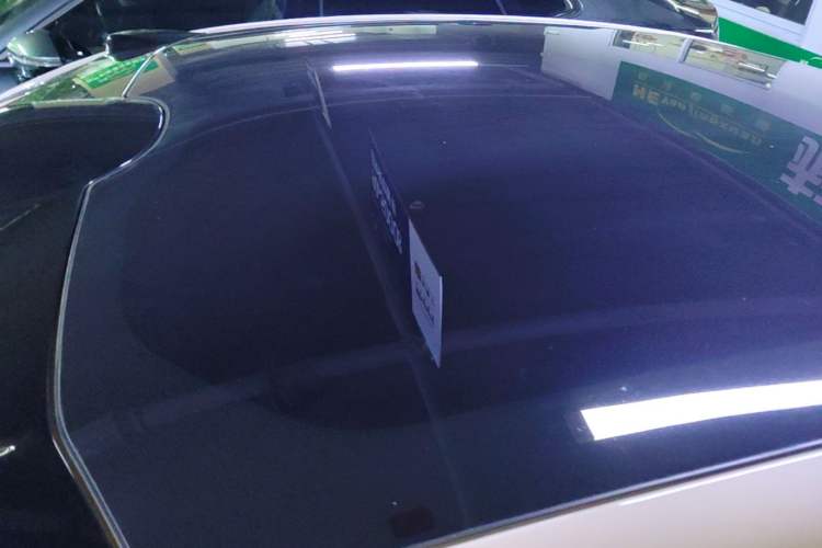 Used Nio ET5 2024 75 kWh Roof