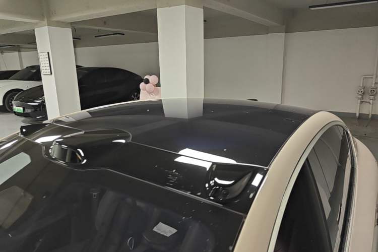 Used Nio ET5 2024 75 kWh Roof