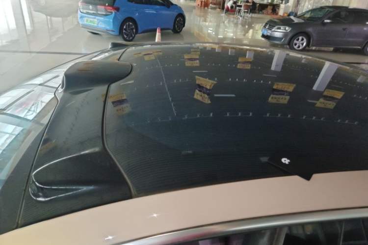 Used Nio ET5 2024 75 kWh Roof