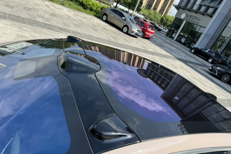 Used Nio ET5 2024 75 kWh Roof
