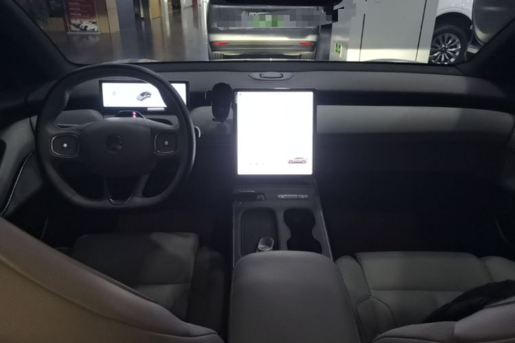 Used Nio ET5 2024 75 kWh Center Console