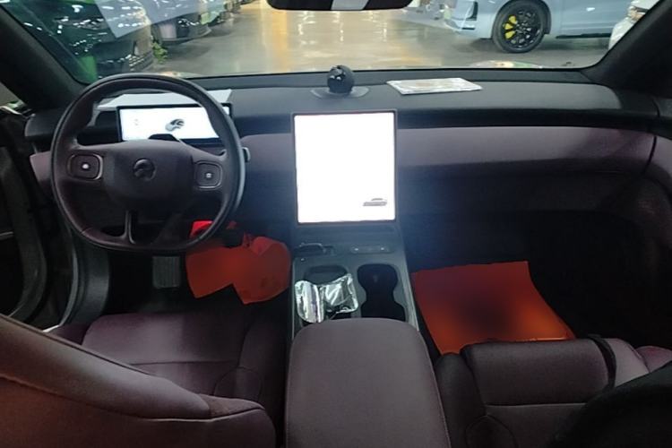 Used Nio ET5 2024 75 kWh Center Console