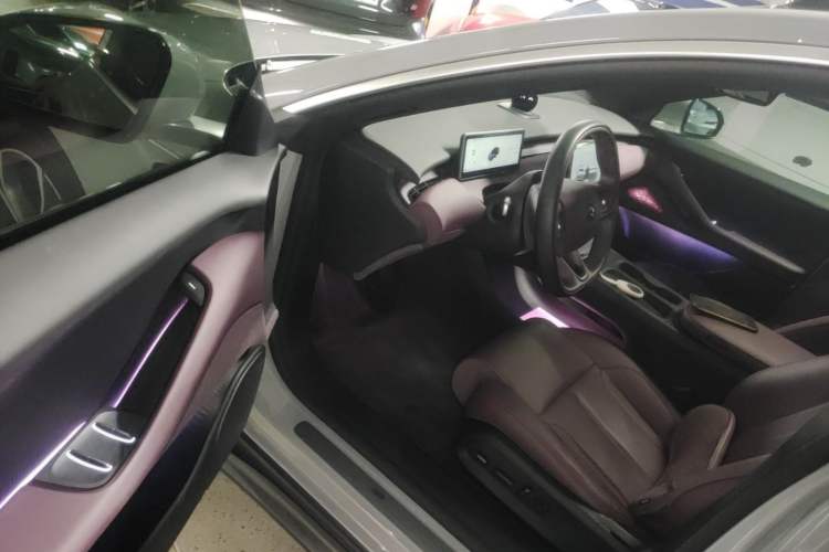 Used Nio ET5 2024 75 kWh Driver Seat