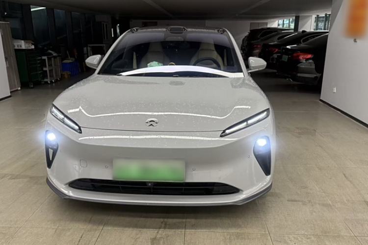 Used Nio ET5 2024 75 kWh Exterior 1
