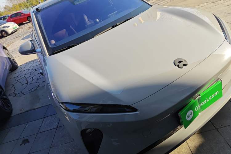 Used Nio ET5 2024 75 kWh Exterior 2