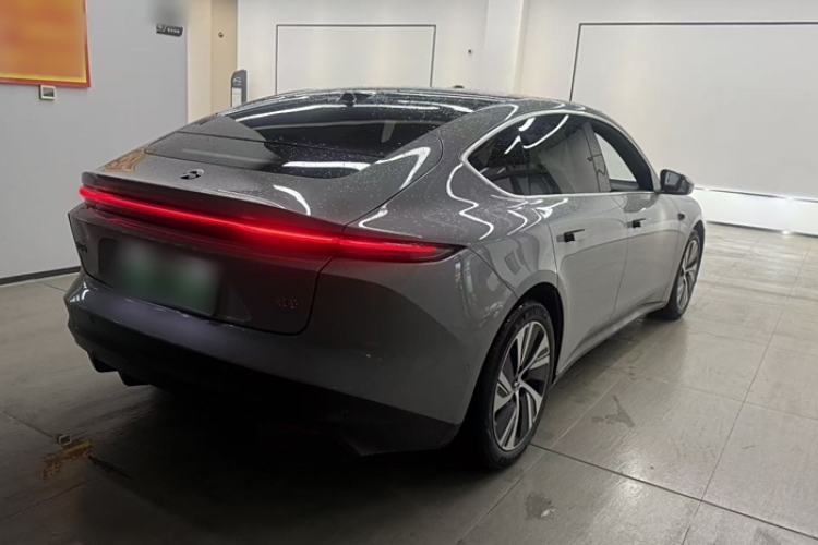Used Nio ET5 2024 75 kWh Exterior 5