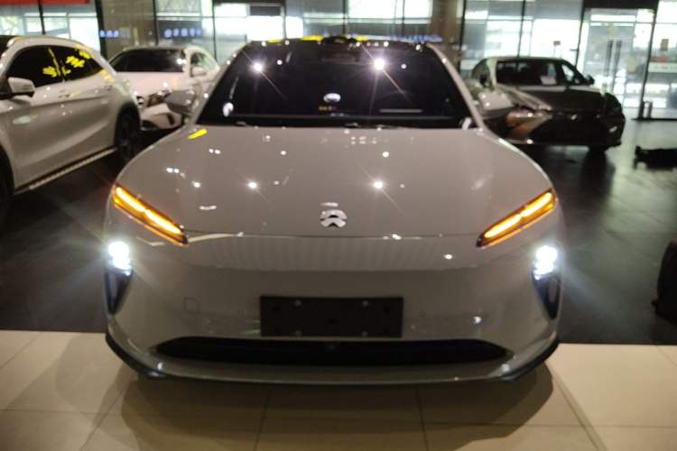 Used Nio ET5 2024 75 kWh Front