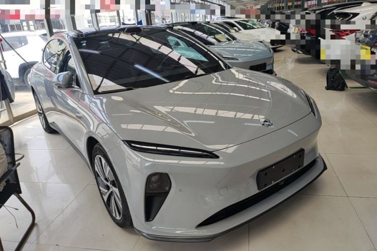 Used Nio ET5 2024 75 kWh Front Right 45 Deg