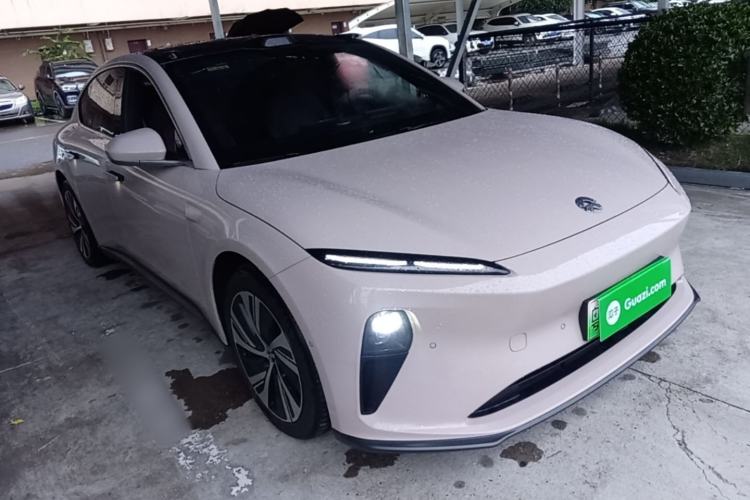 Used Nio ET5 2024 75 kWh Front Right 45 Deg