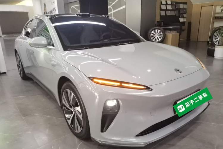 Used Nio ET5 2024 75 kWh Front Right 45 Deg