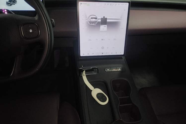 Used Nio ET5 2024 75 kWh Gear Lever
