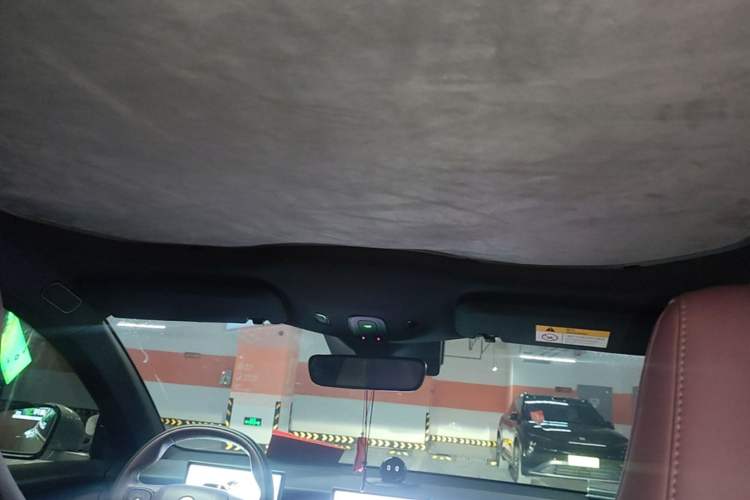 Used Nio ET5 2024 75 kWh Headliner
