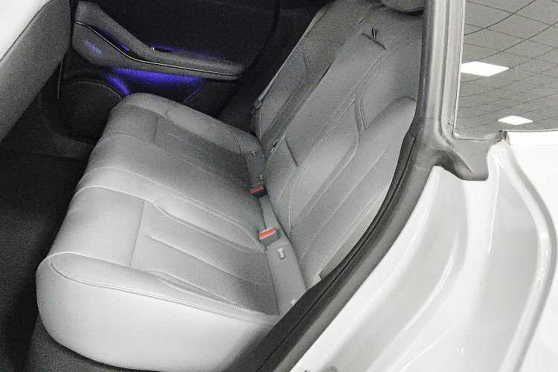 Used Nio ET5 2024 75 kWh Interior 4