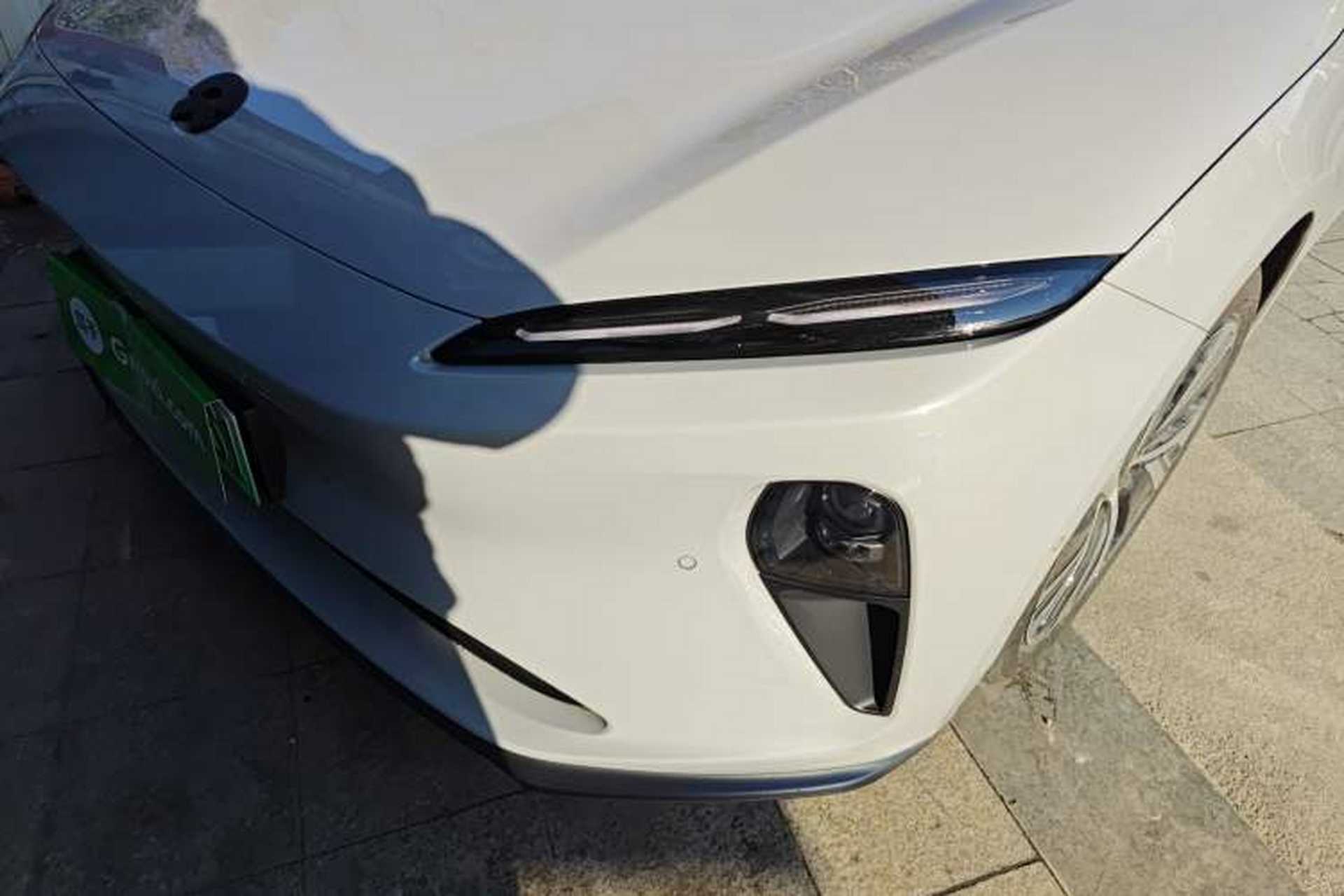 Used Nio ET5 2024 75 kWh Left Front Headlight