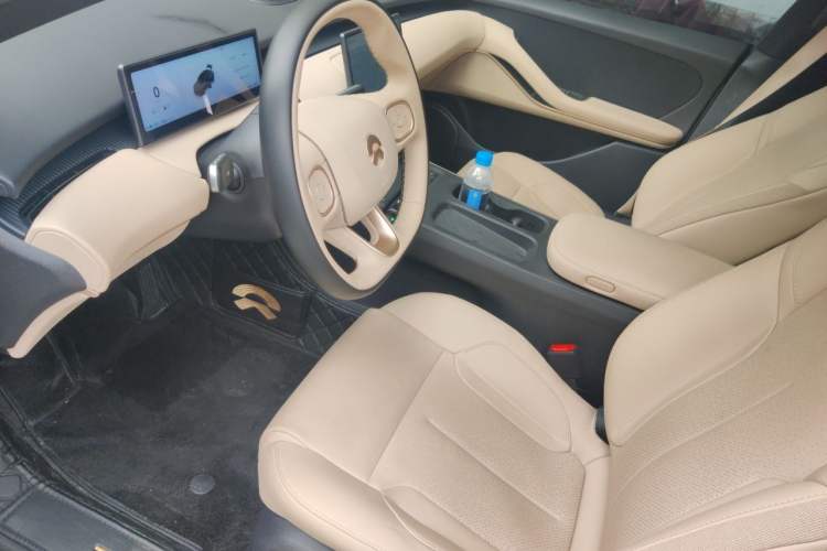 Used Nio ET5 2024 75 kWh Left Front Seat