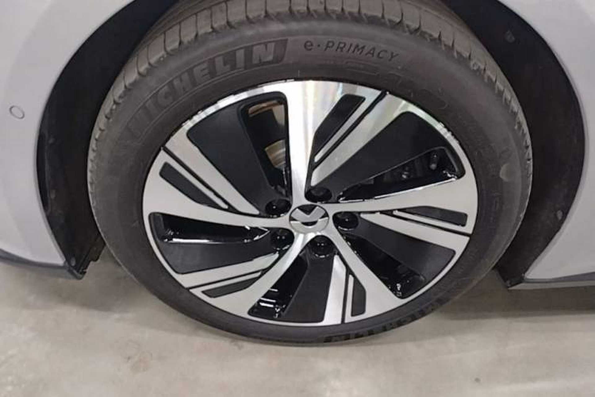 Used Nio ET5 2024 75 kWh Left Front Wheel Hub
